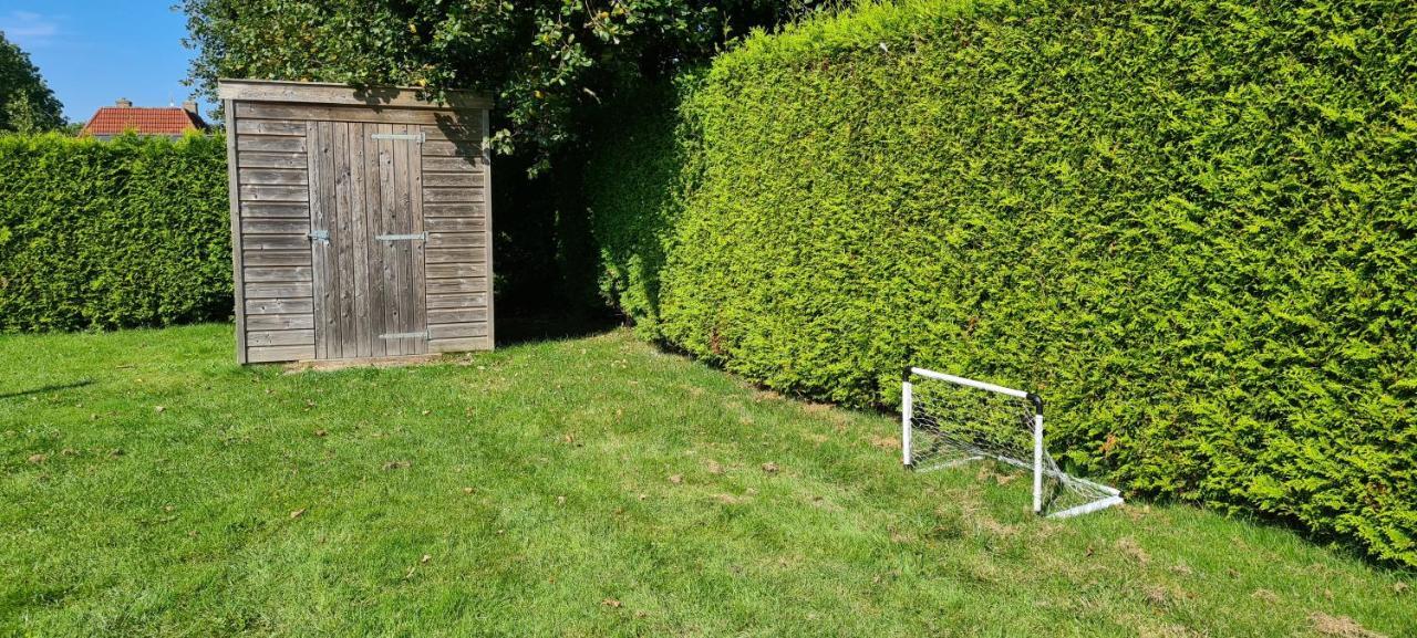 Gezellige Chalet Met Grote Privetuin. Dronrijp Luaran gambar
